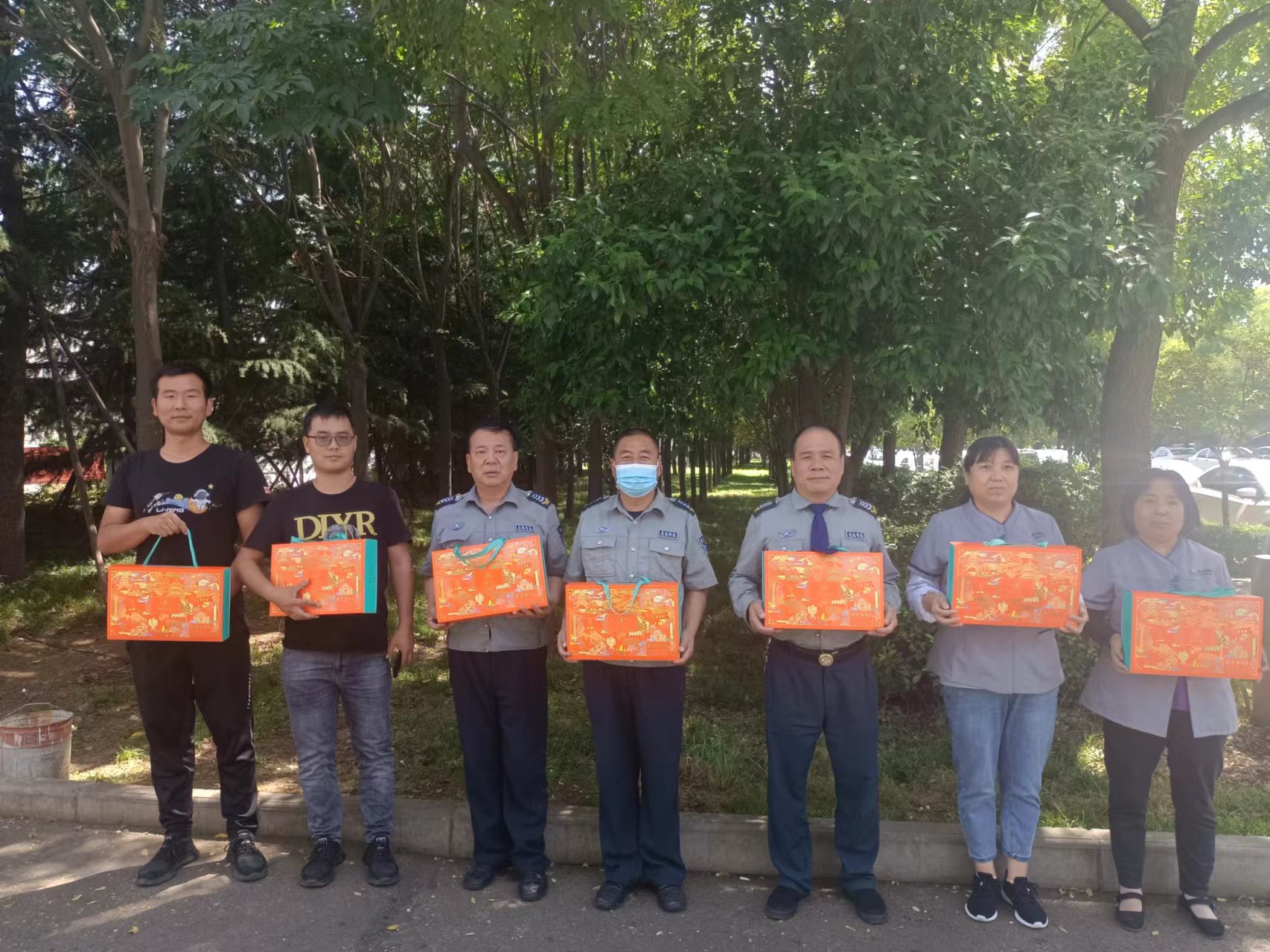 愿世間所有的團圓，都不必跋山涉水的相見 (圖18)